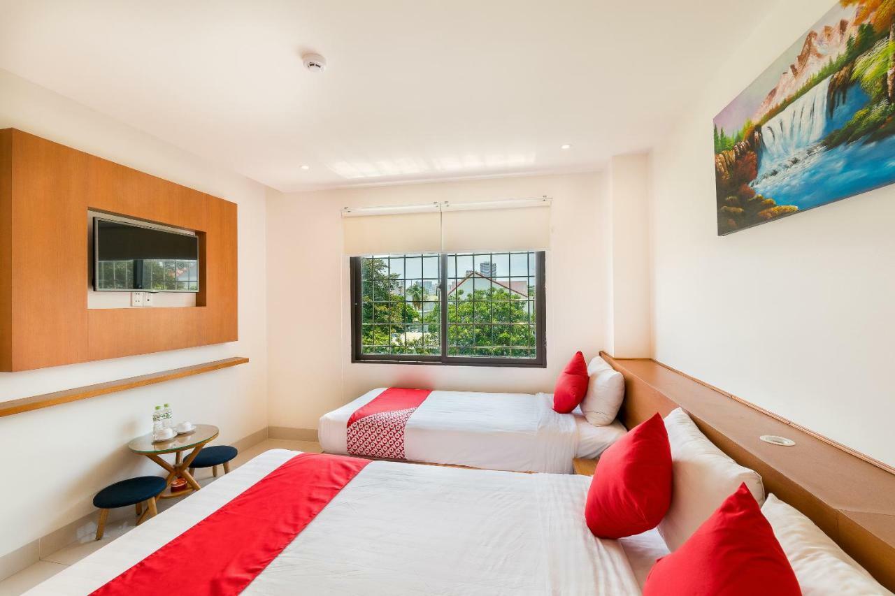 Oyo 284 Diamond Hotel Дананг Экстерьер фото
